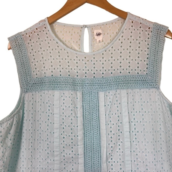 GAP Cottagecore Boho Crochet Eyelet Sleeveless Top Light Blue Lined Cotton Sz XL - Picture 3 of 14